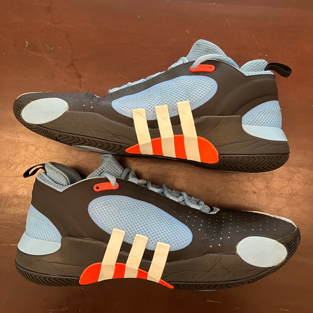 Men’s Adidas D.O.N. Issue 5- Size 11